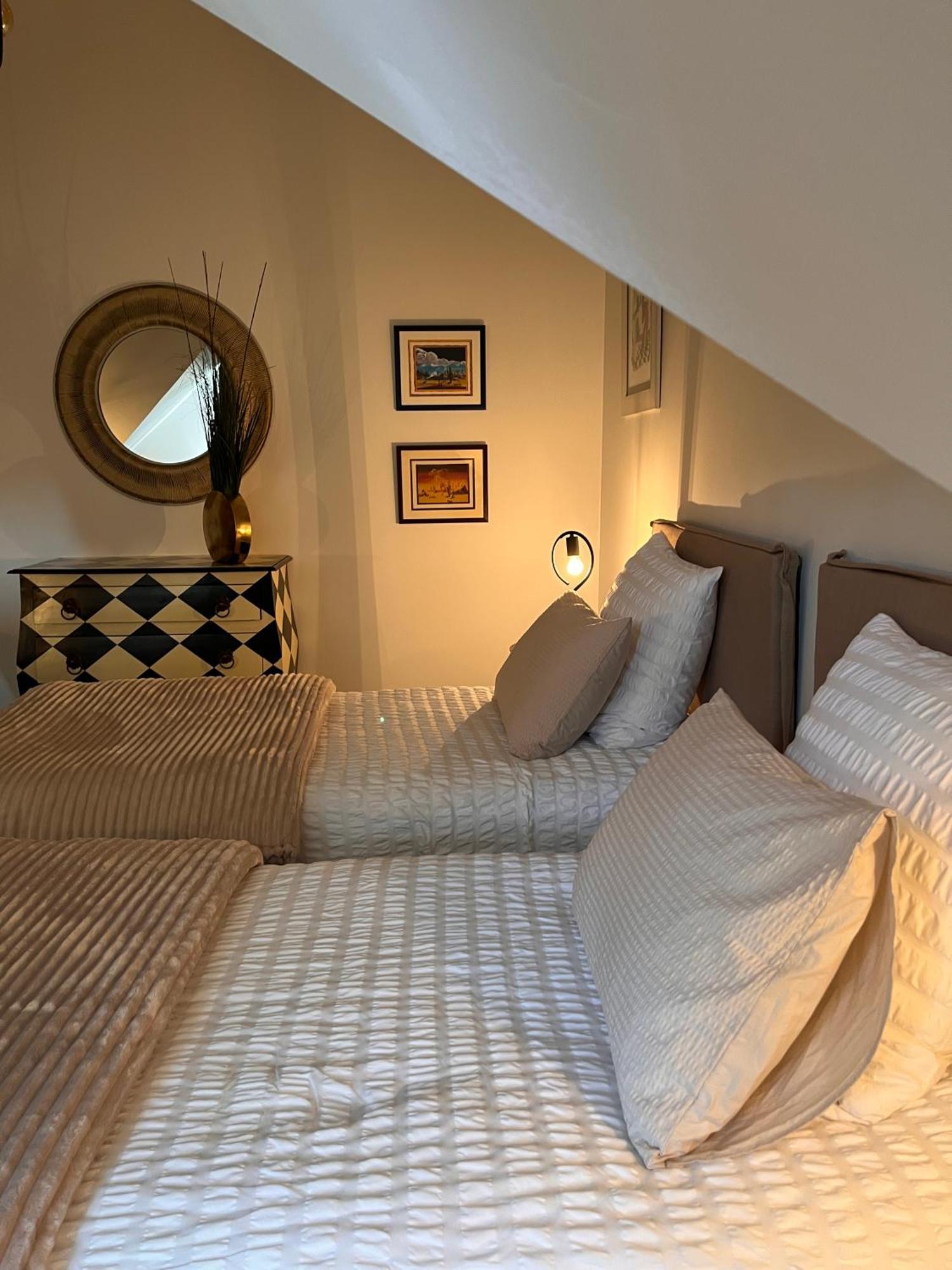 Bed and Breakfast La Sellerie à Romagne  Extérieur photo